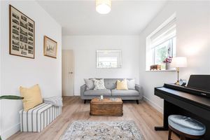 Living Room- click for photo gallery